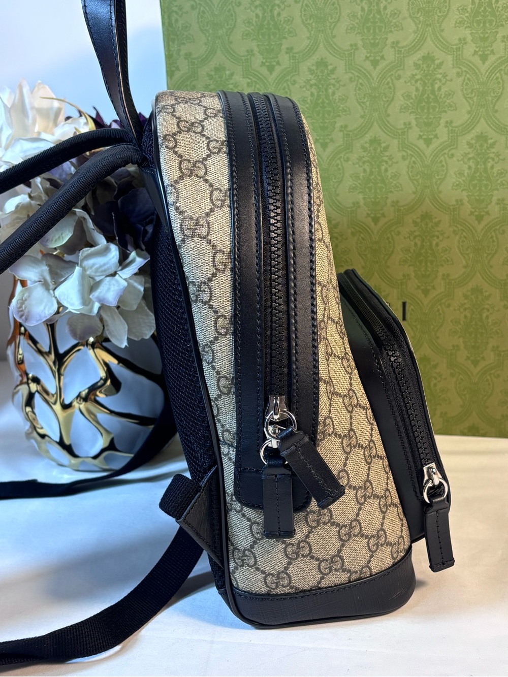 Gucci Supreme Backpack - Picture 2 of 16